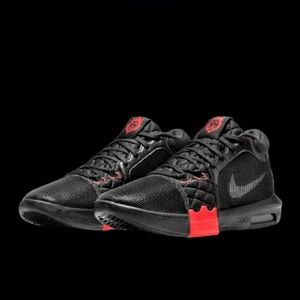 Nike Lebron Witness 8 Bred Mens Size 10 Black University Red